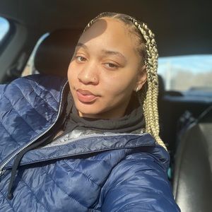 Meet your Posher, Makala